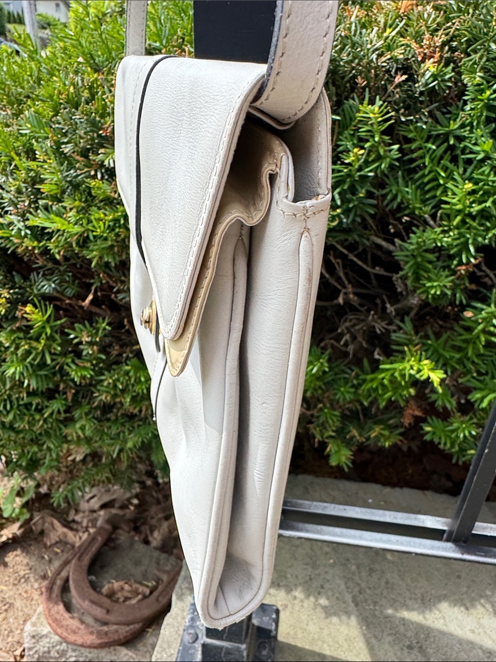 SALVATORE FERRAGAMO FIRENZE LEATHER CREAM SHOULDER CLUTCH PURSE BAG ITALY VTG - Picture 4 of 17